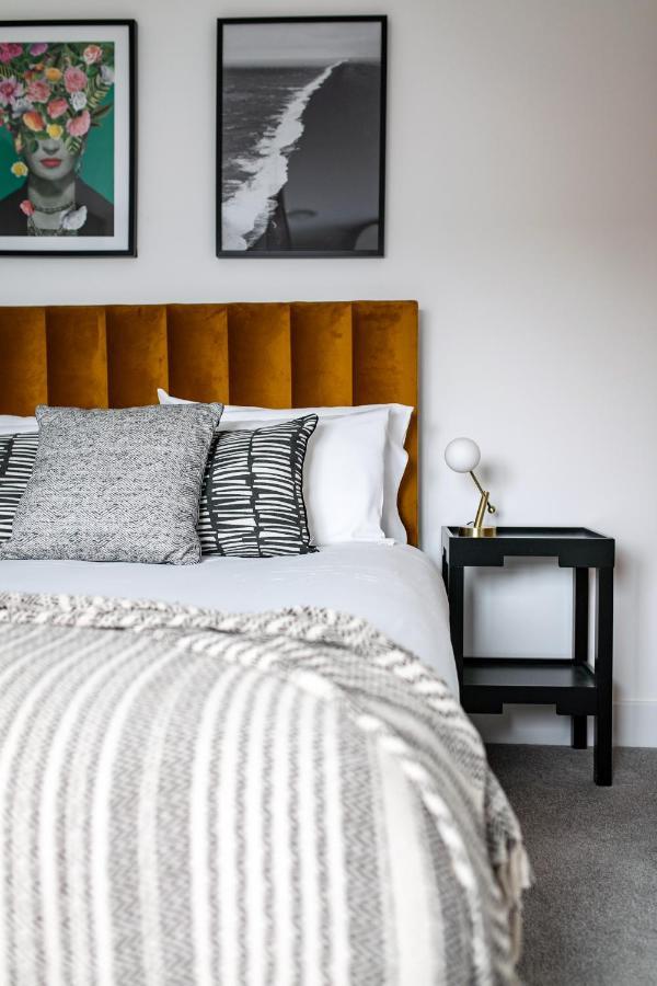 City Centre - Free Parking - Stylish 2 Bedroom Apartment Bristol Exterior foto