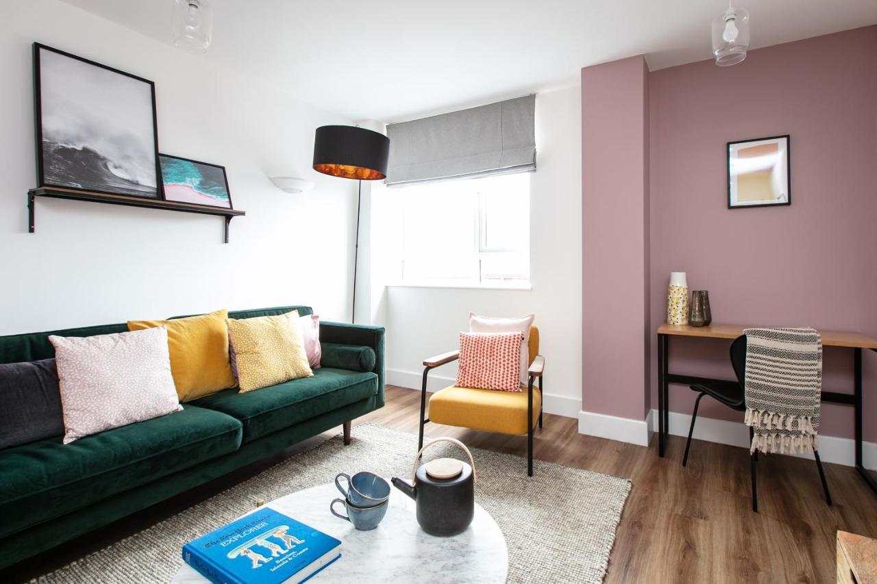 City Centre - Free Parking - Stylish 2 Bedroom Apartment Bristol Exterior foto